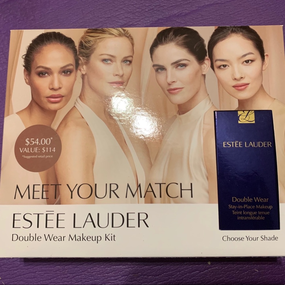 Estee Lauder double wear makeup kit